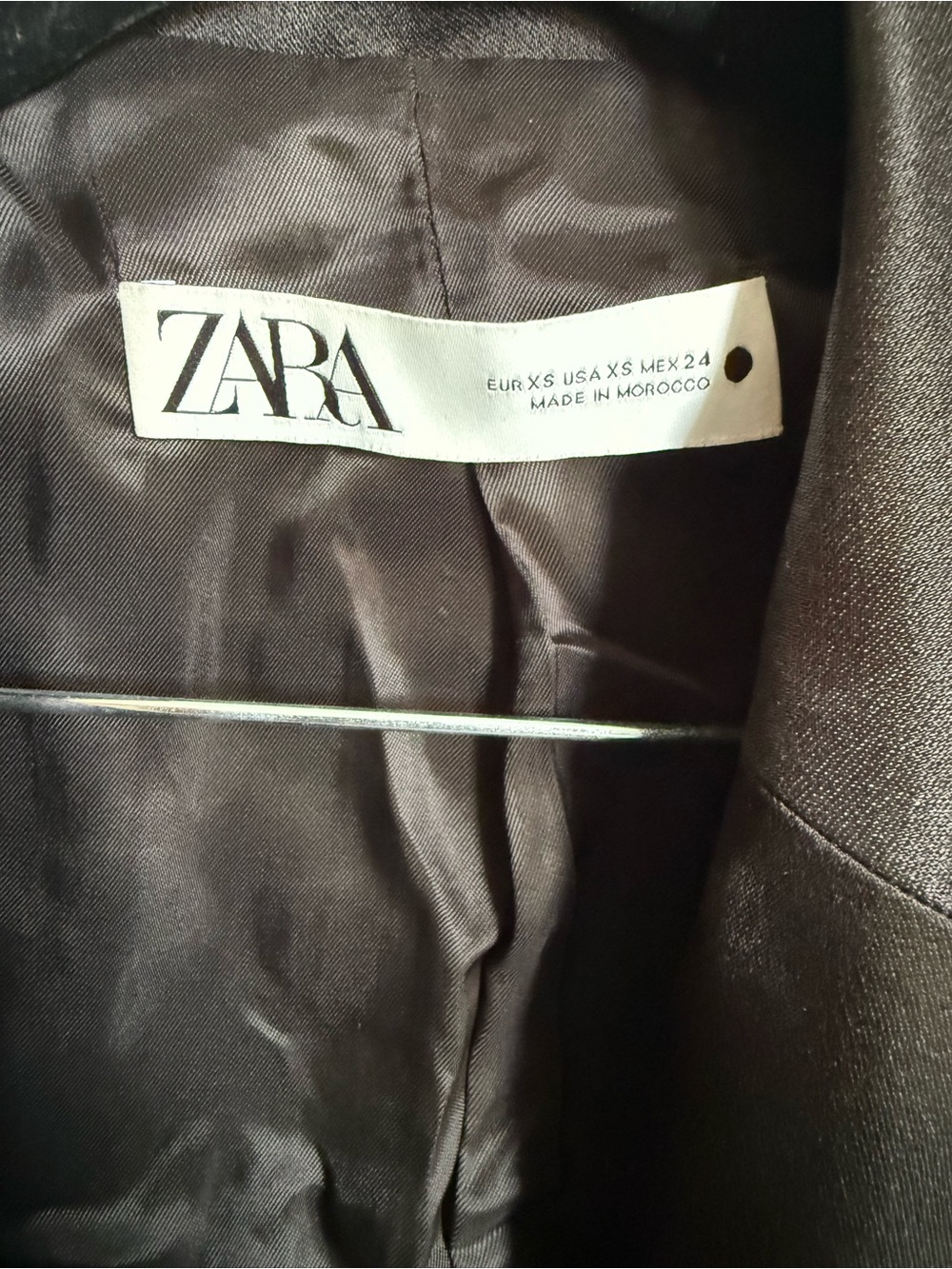 Zara Black Satin Lapel Double-Breasted Blazer size XS, like new. - Picture 3 of 6